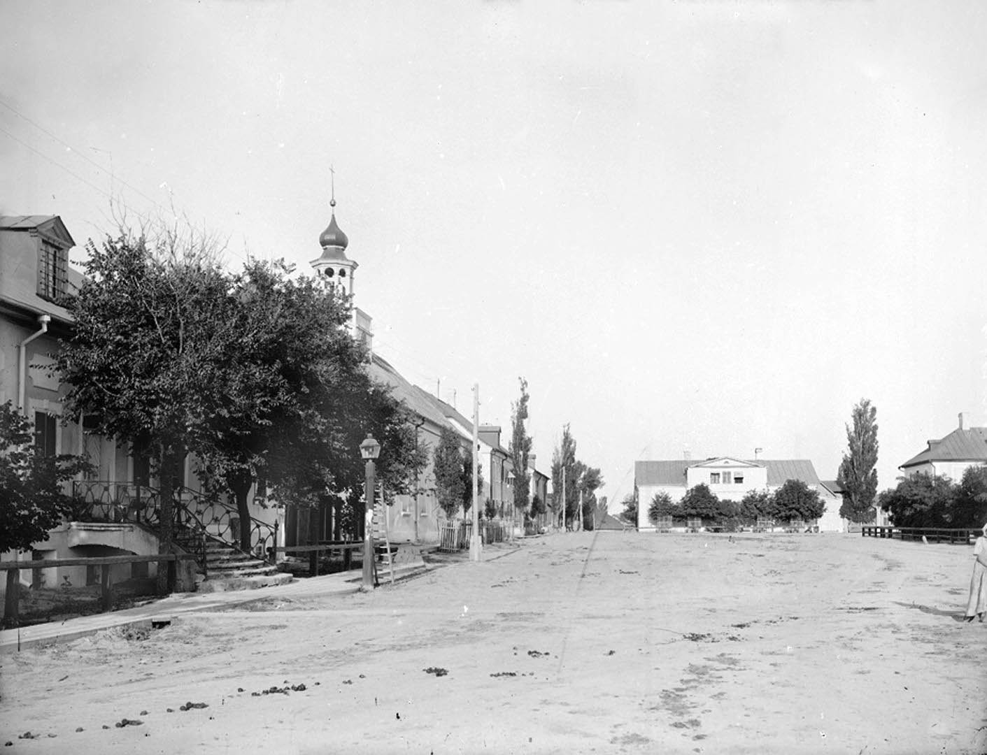 Sarepta street scenes in 1894. Source: Wikimedia Commons.