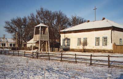 Church in Frank (2006).