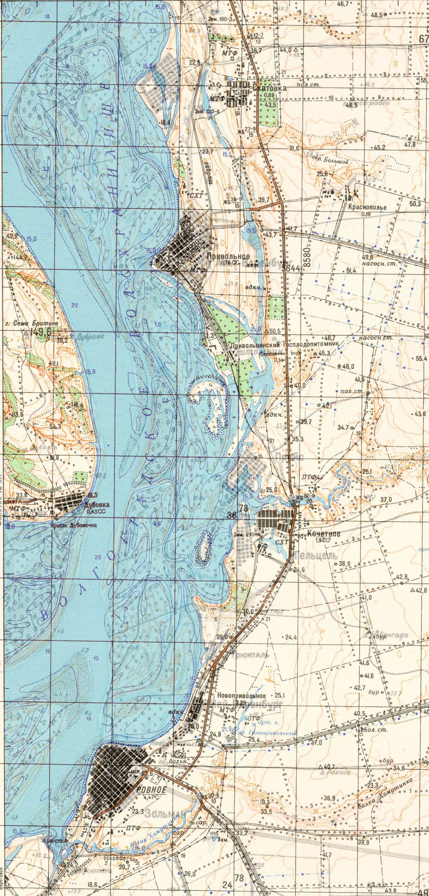 This map overlays several maps that show the location of Hölzel (just below center) before and after the inundation of the Volga Reservoir in 1961. Source: Vladimir Kakorin.