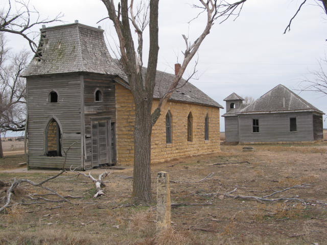 Ruins of Immanuel Lutheran Church near Dubuque, Kansas. Source: Bill Baumbach.