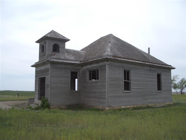 Ruins of the school near Dubuque, Kansas. Source: Christina Stark Bontrager.