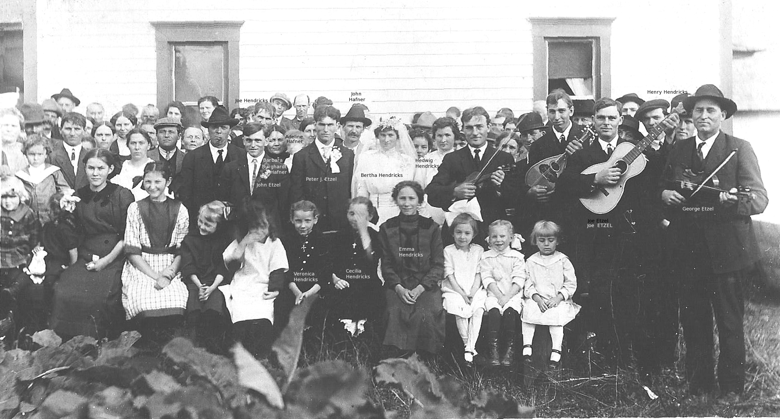 Wedding of J.P. Etzel & Bertha Hendricks in Sublimity, Oregon.