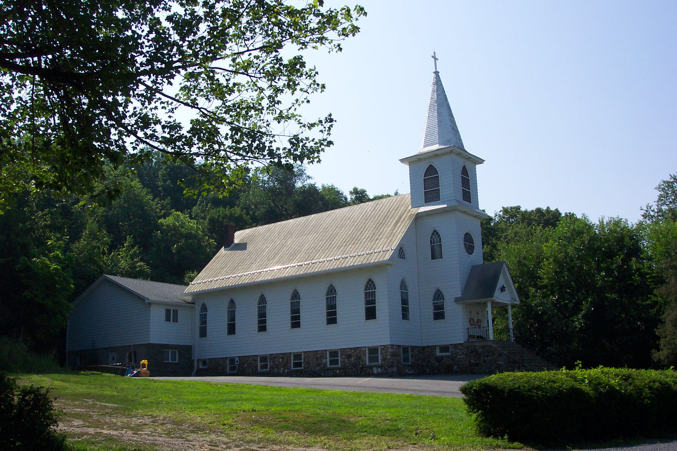 St. Peter Lutheran Church Pine Island, New York Source: Richard Cunningham