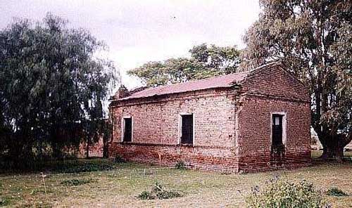 A house formerly belonging to the Roppel family of Santa Rosa - built in 1902. Source: Jorgelina Walter.