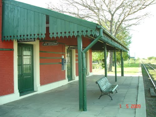 Former train station in Irazusta, Entre Ríos (2009) Source: rusoe