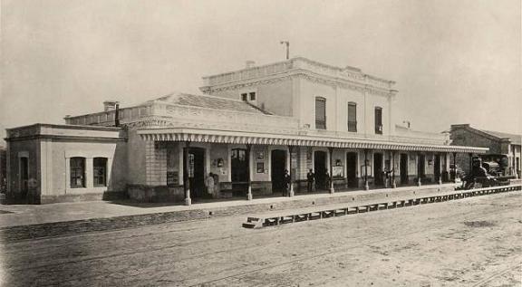 Merlo Train Station (1880) Source: Mariano Acosta.