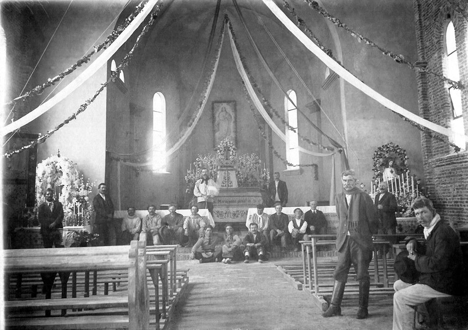 Ascension of Mary Catholic Church in Spatzenkutter (early 20th Century). Source: Aldea Marienfeld FB.