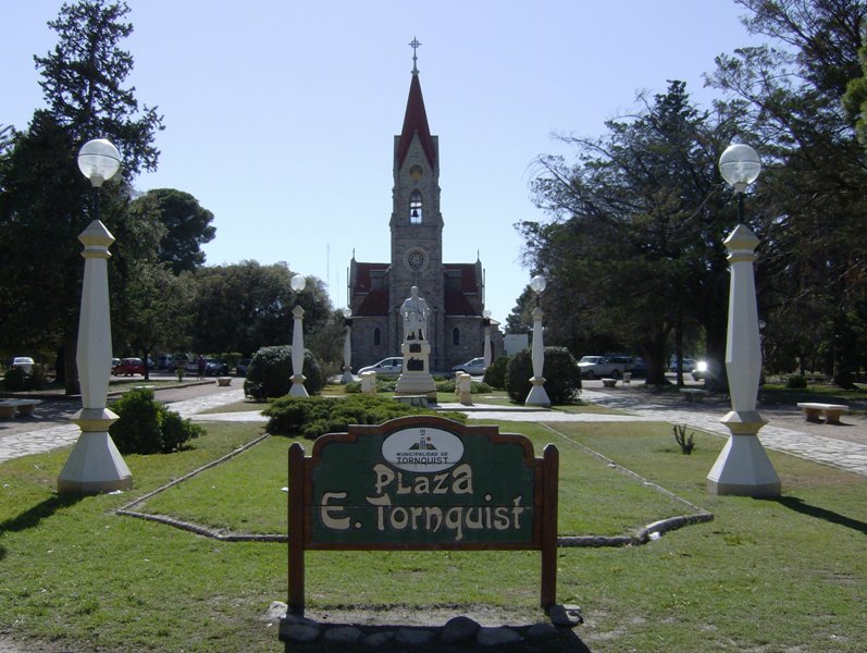 Ernesto Tornqist Plaza. Source: Wikipedia (Spanish)