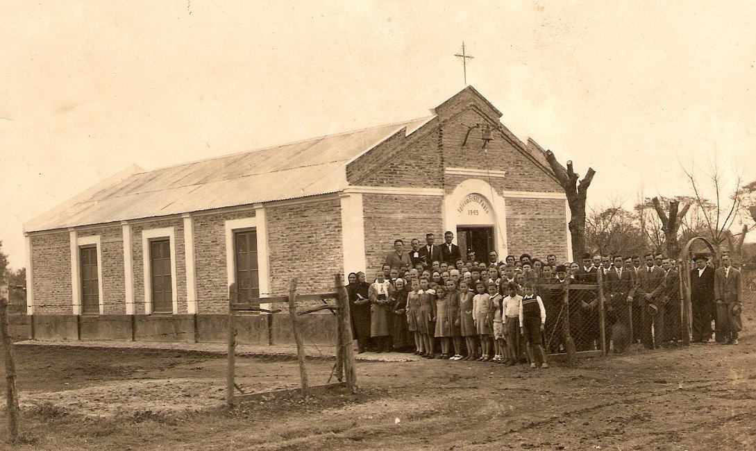 San Pablo Congregational Church at its opening in 1945. Irazusta, Argentina Source: Leandro Hildt.