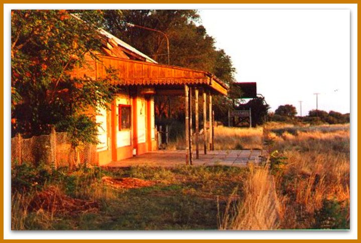 Former Train Station in Colonía Santa María Source: Unanue - La Pampa - Argentina (FaceBook)