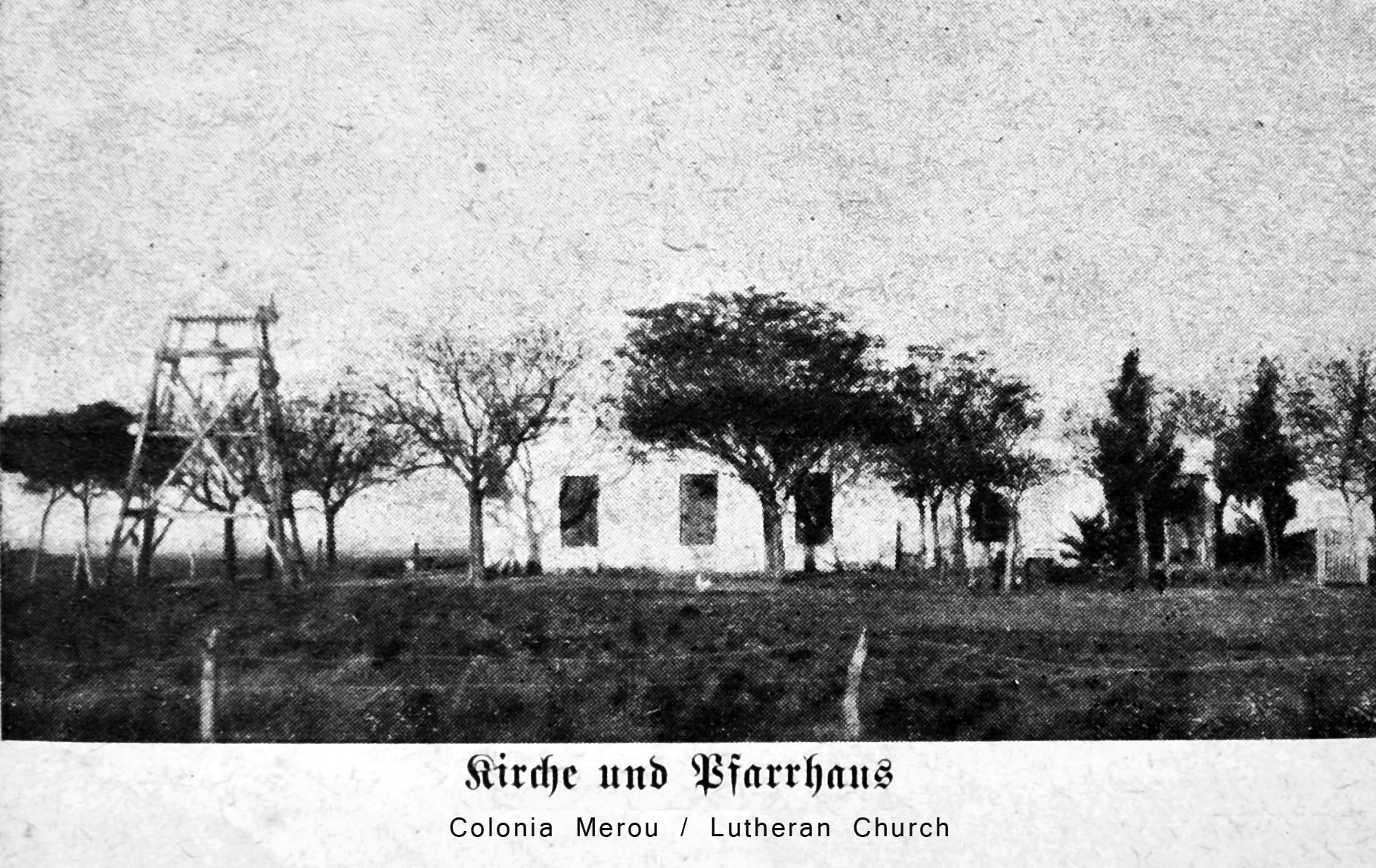 Church and pastors house in Merou. Source: Leandro Hildt.