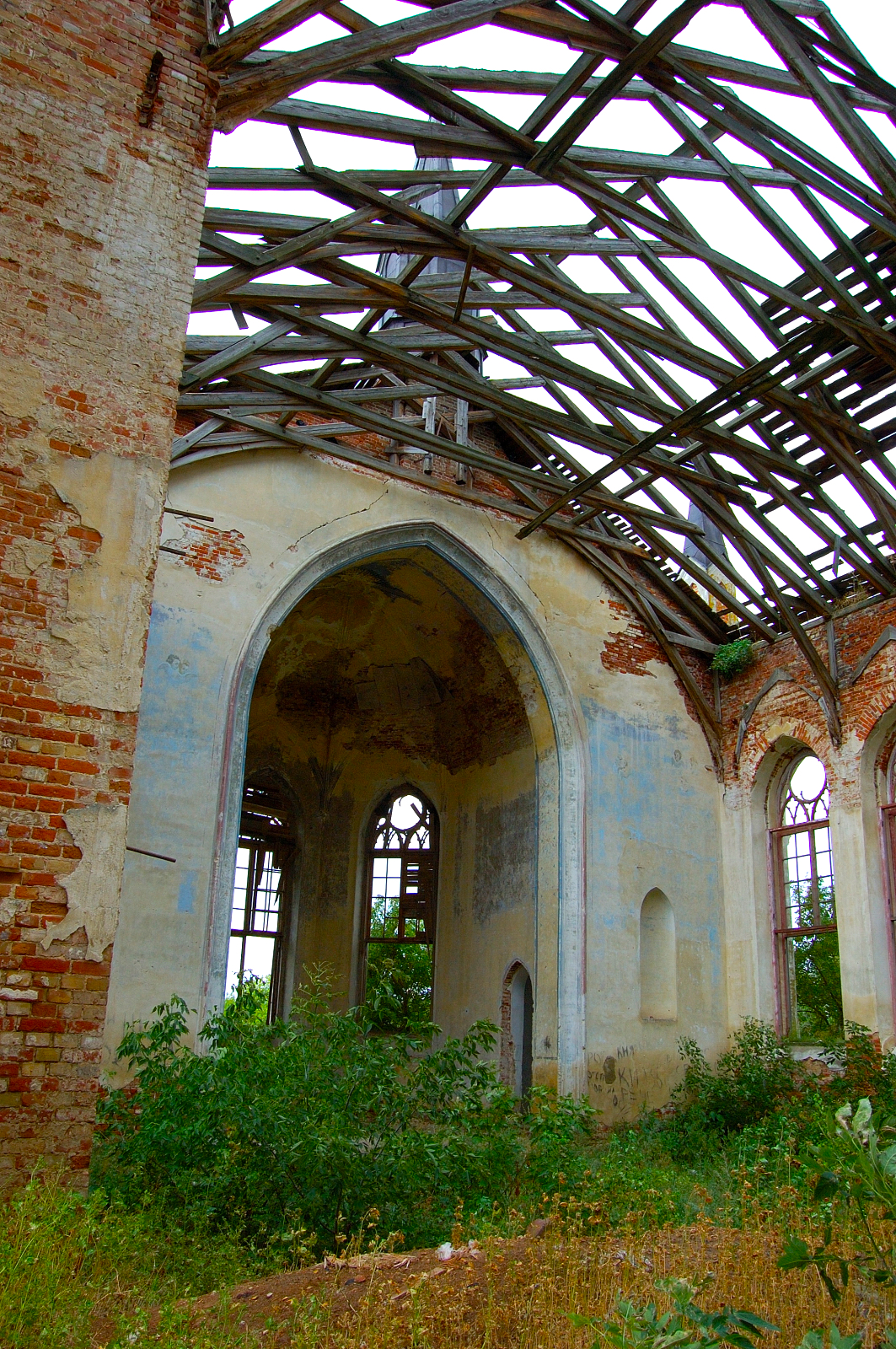 Interior of the church in Kamenka. Source: Steve Schreiber (2006).