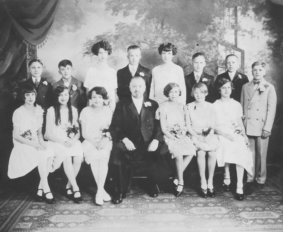 1927 Confirmation Class Ebenezer Congregational Church Source: Jerry Schleining Collection.