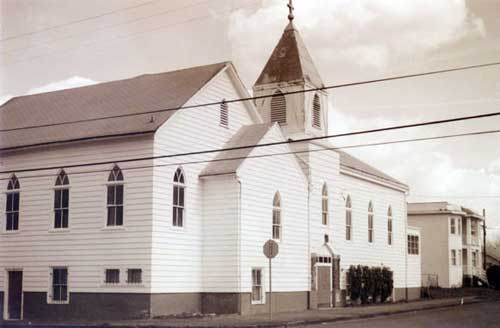 Former St. Paul Evangelical & Reformed Church (1999) Photo courtesy of Steve Schreiber.