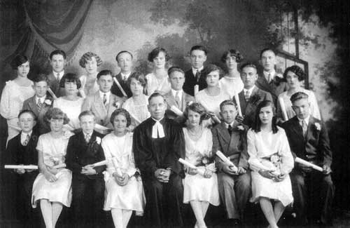 1924 Confirmation Class Photo courtesy of Kimberlee Henkel-Moody.