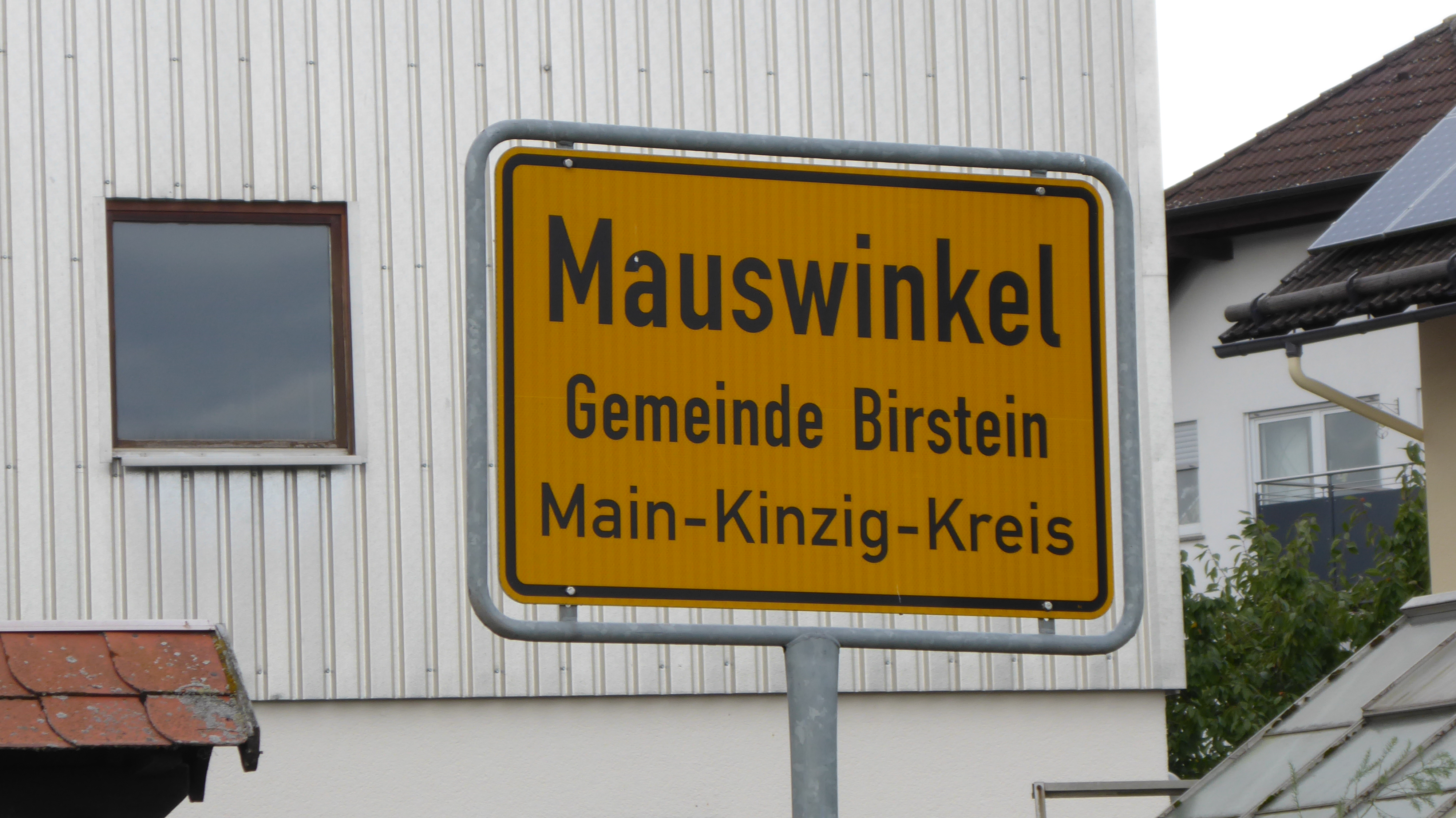 Sign marking the town of Mauswinkel. Courtesy of Roger Burbank.