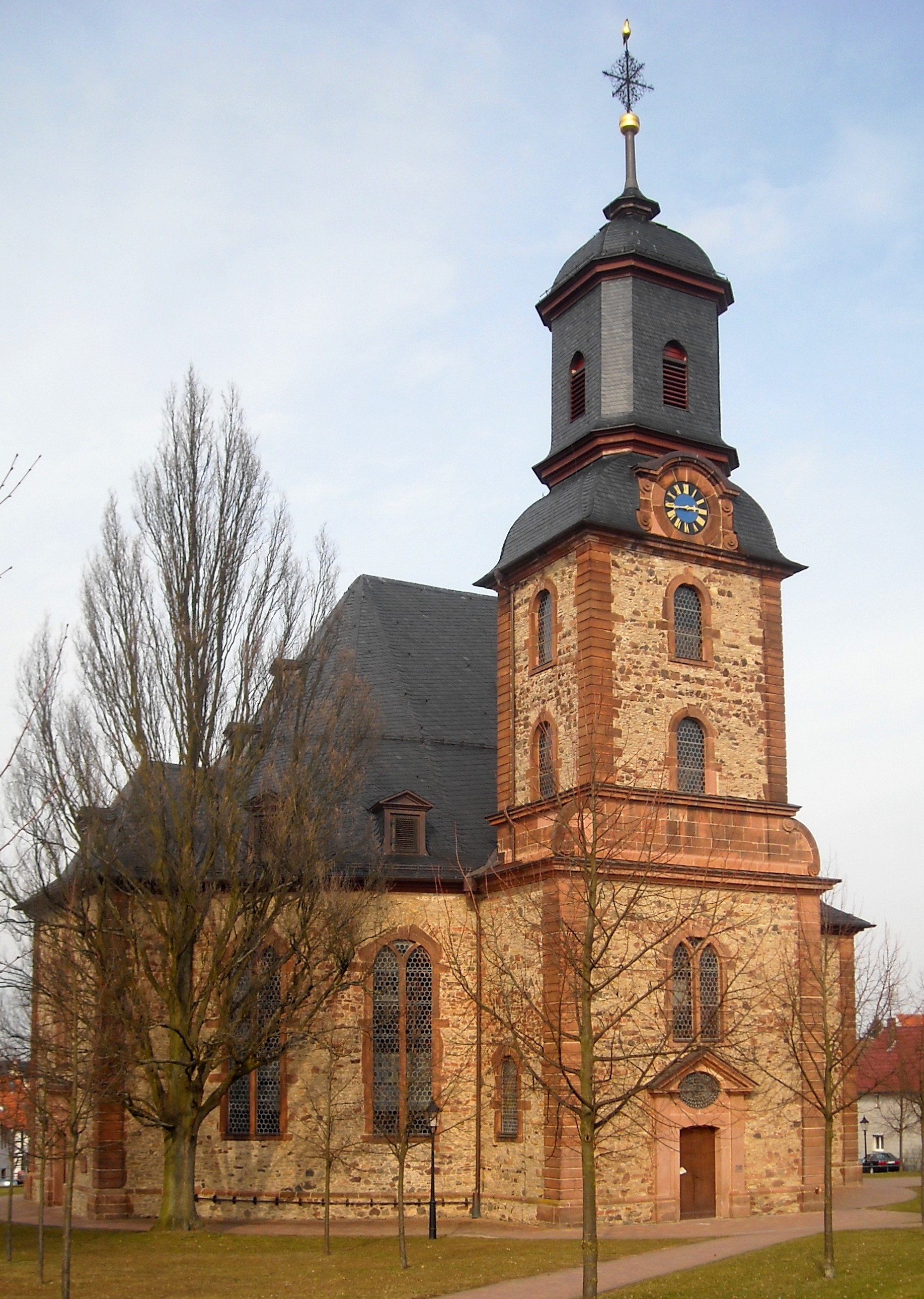 Evangelische Pfarrkirche Langenselbold. Source: Wikipedia.