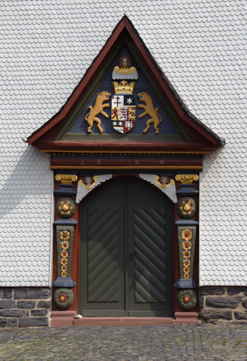 Sellnrod Church portal