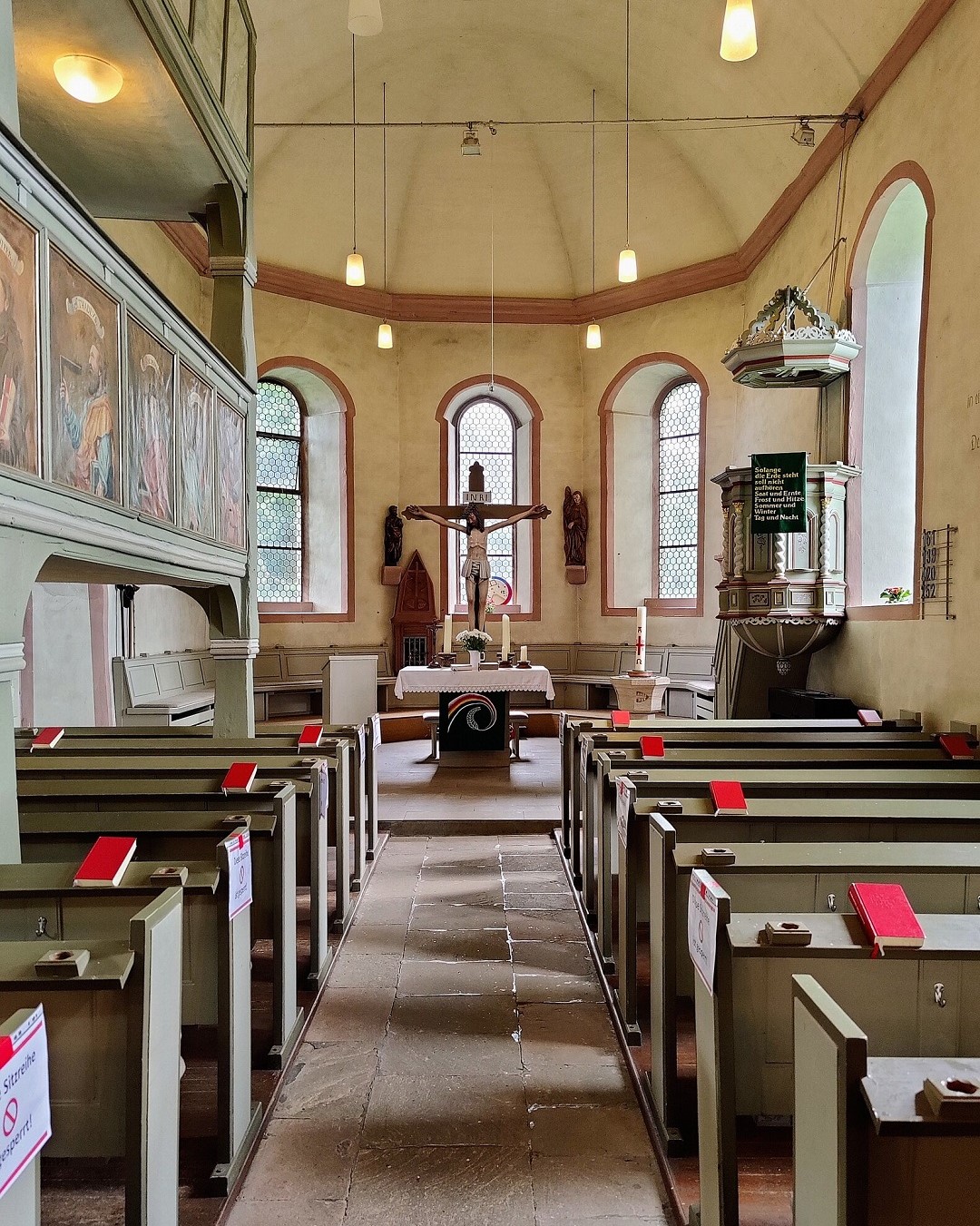 Interior of the church in Billertshausen