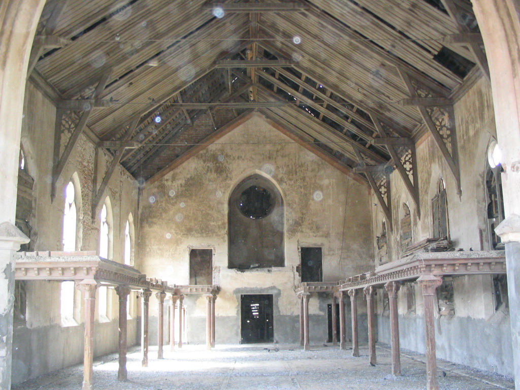 Gnadentau Lutheran Church interior.