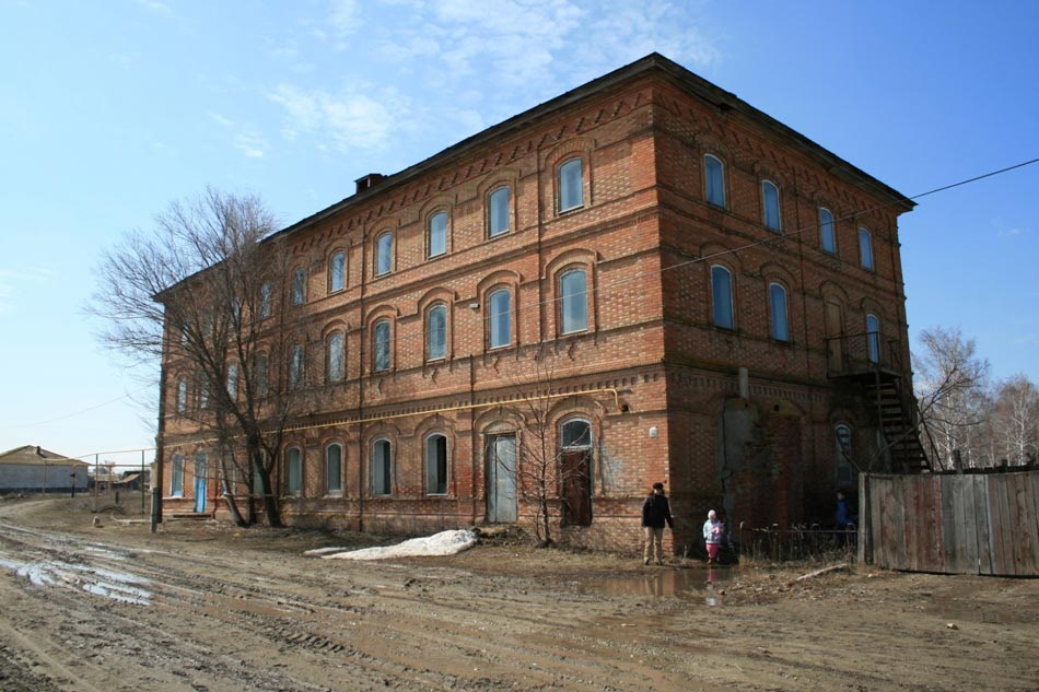 School in Huck built in 1890