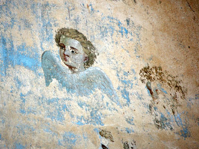 Remains of religious mural. St. Mary's Catholic Church Kamenka, Russia. Source: Steve Schreiber (2006).