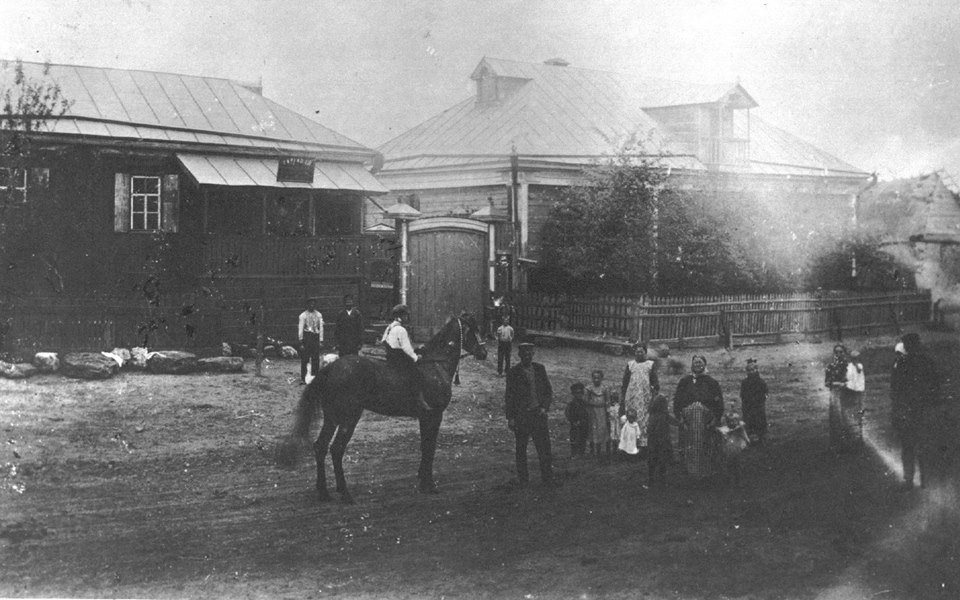 The building on the left is the Frank Store in Kautz, run by Johann Georg & Maria Barbara (Frickel) Frank, who live next door in the house on the right. The individuals in the photo are unidentified. Source: Michael Frank.