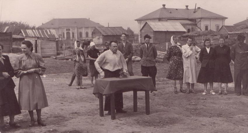 Former Krasnoyar Church in the background (center left), after steeple was removed, being used as a cinema (1960s). Source: Anna Beller.