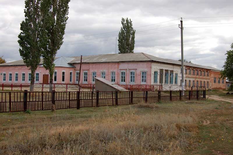 Miller School in Warenburg (2006). Source: Steve Schreiber.